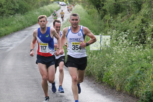 photo 0751 of a runner