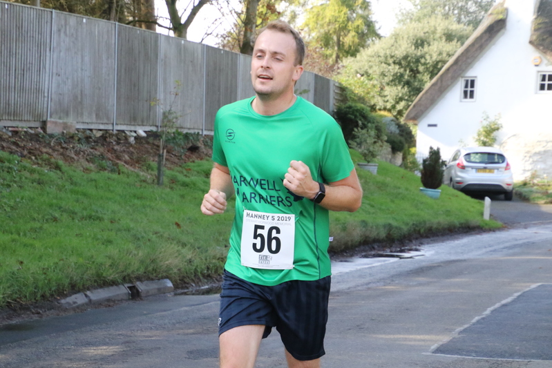 photo 0786 of a runner