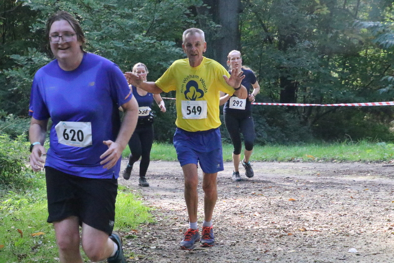 photo 1046 of a runner